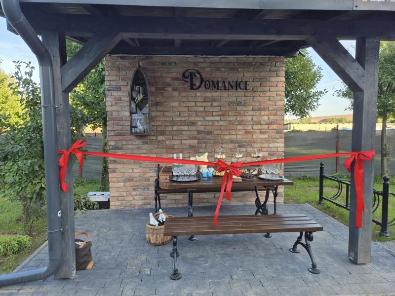 Otwarcie przystanku turystycznego w Domanicach