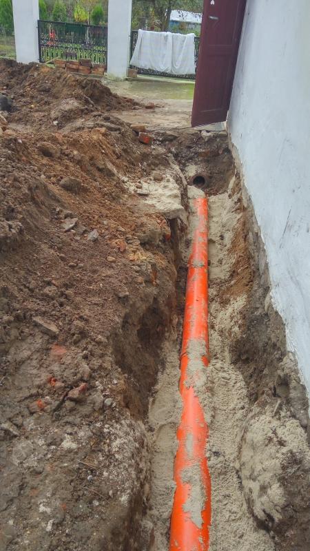 Pałac w Milinie - wymiana rury kanalizacyjnej 2017